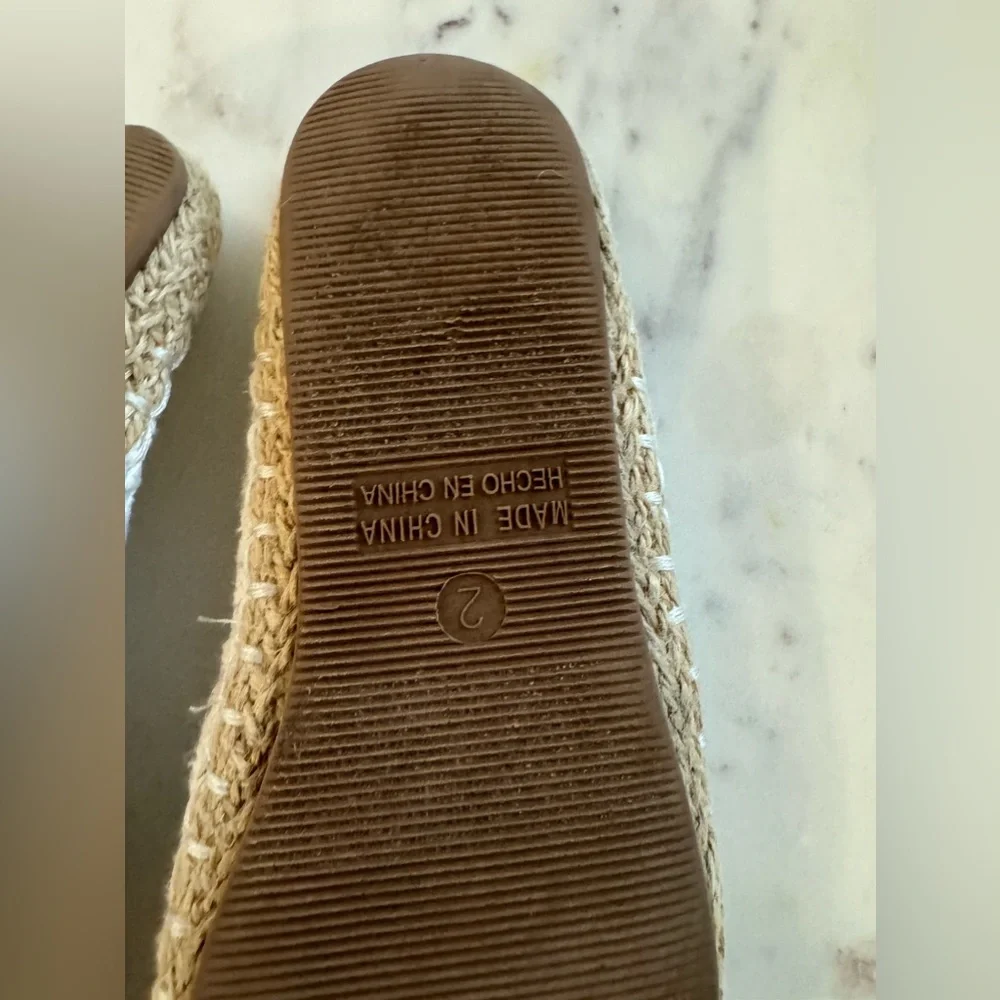 Old navy kids shoes size 2